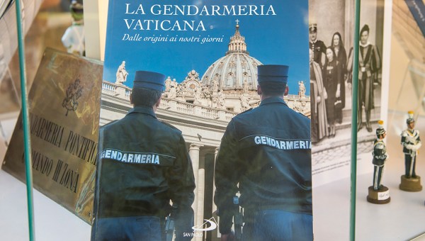 Book Gendarmerie Vatican