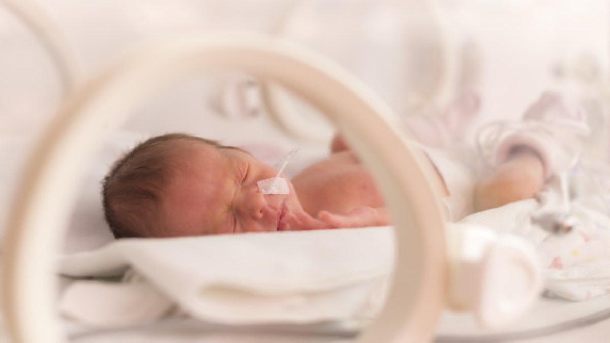 shutterstock-bebe-premature