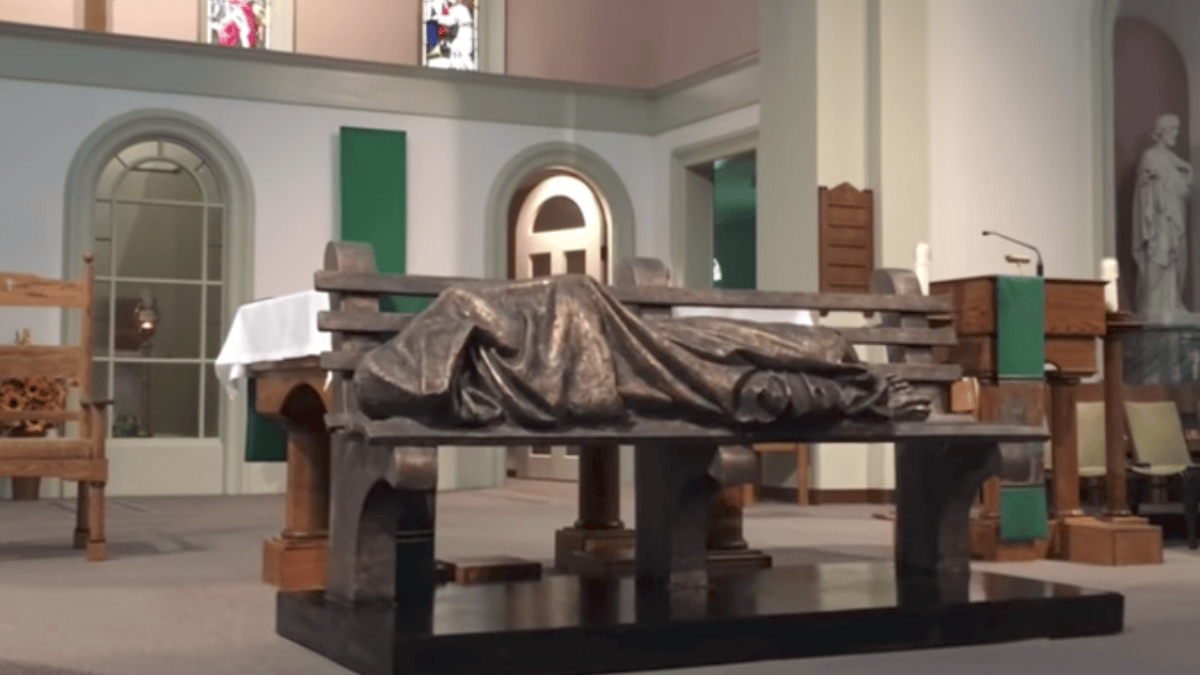 JESUS STATUE