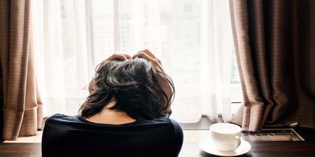 WOMAN,UPSET