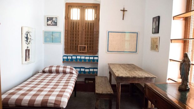 MOTHER TERESA,ROOM