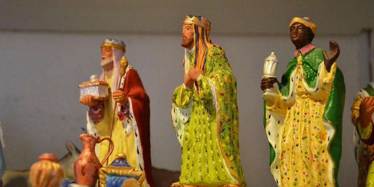 MAGES SANTONS