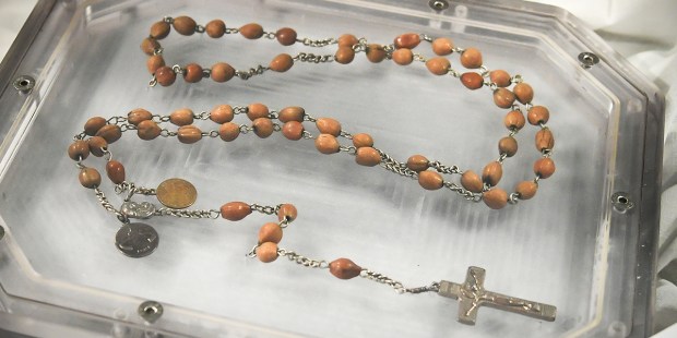 MOTHER TERESA,ROSARY