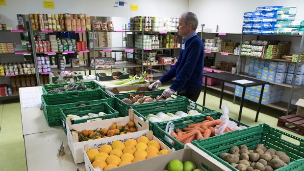 FRANCE CHARITY FOOD