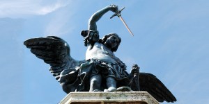 Le Pape exhorte à prier l’archange Michel pour « protéger l’Église du diable »