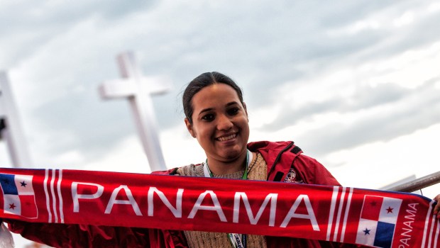WOMAN PANAMA