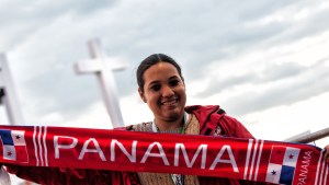 WOMAN PANAMA