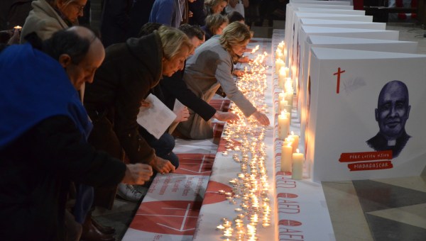 « Ne nous oubliez pas ! » : La Nuit des Témoins, un hommage aux chrétiens martyrs