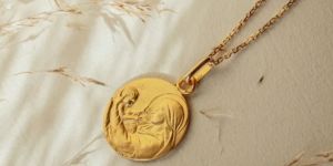 Comment bien choisir sa médaille de baptême ?