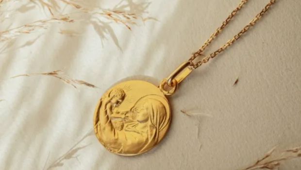 Comment bien choisir sa médaille de baptême ?