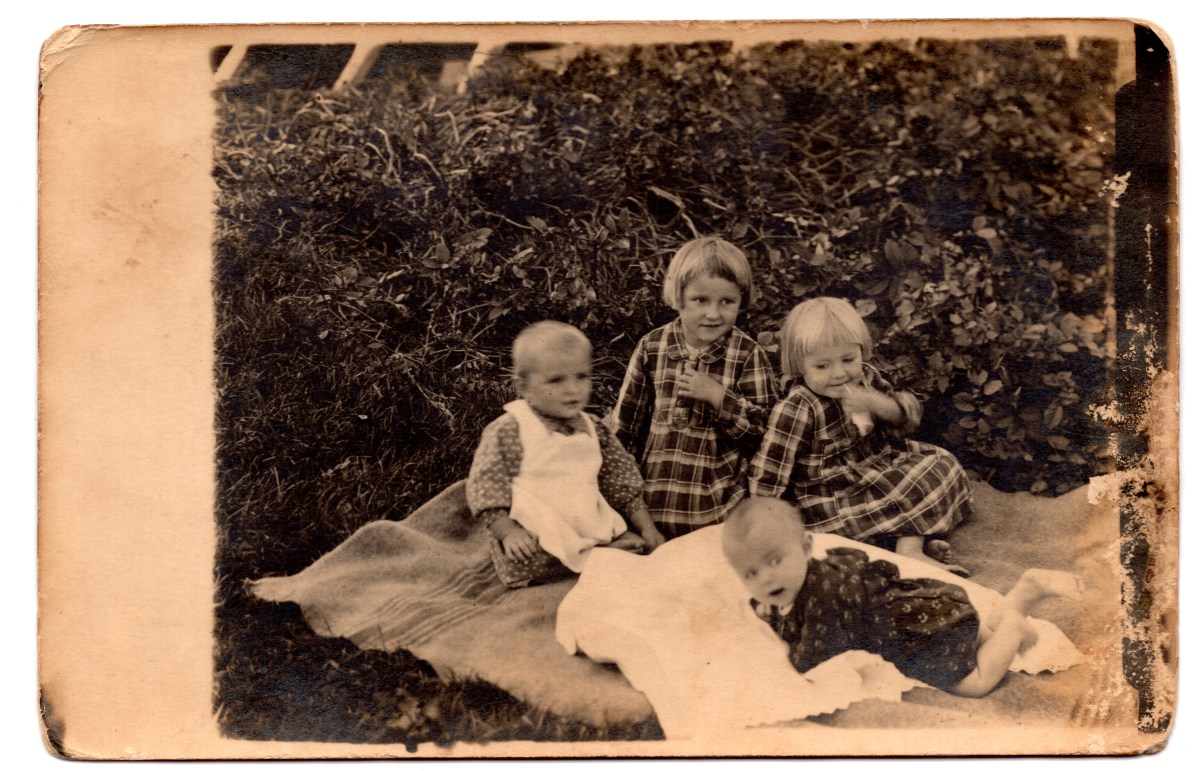 {"rendered":"La famille Ulma assassin\u00e9e pour avoir aid\u00e9 les Juifs"}