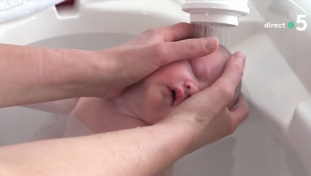 NEWBORN BATH