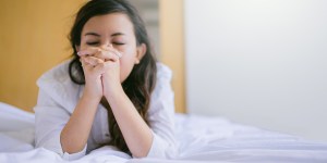 Une astuce simplissime pour faire de la prière matinale une habitude bien ancrée