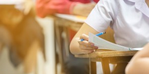 La prière peut-elle aider à réussir ses examens ?