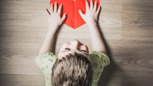 6 phrases à dire à son enfant pour développer son empathie