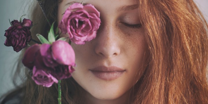 WOMAN WITH DRIED ROSES