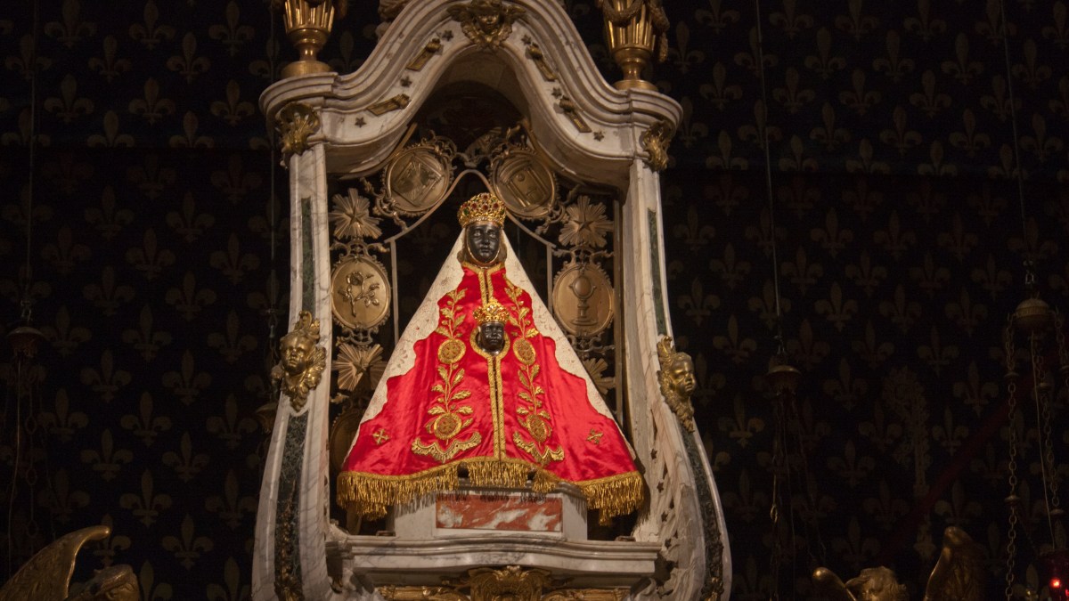 BLACK MADONNA