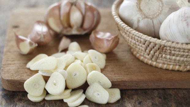GARLIC FOOD
