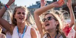 GIRLS SINGING