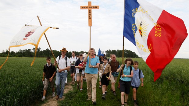 PILGRIMAGE FROM PARIS TO CHARTRES