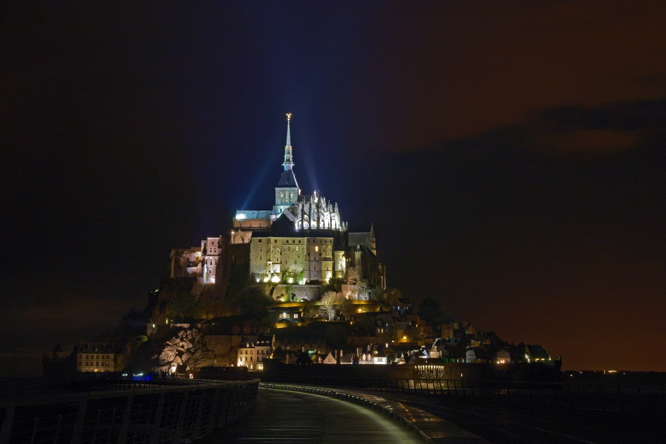 LES CHRONIQUES DU MONT SAINT-MICHEL