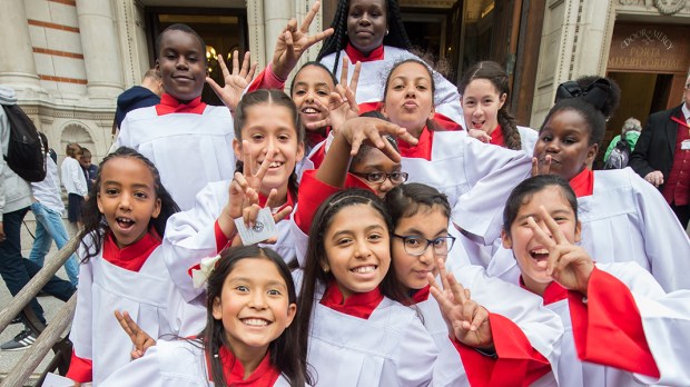 ALTAR SERVER,LONDON,FUNNY