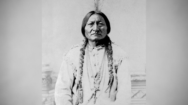 PORTRAIT OF INDIAN CHIEF SITTING BULL