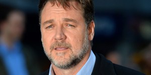 Russell Crowe bouleversé par sa visite dans une chapelle