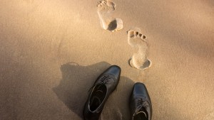 SHOES BEACH Shutterstock