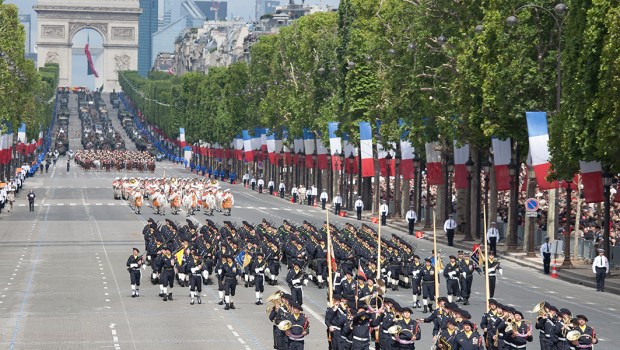 CHAMPS-ELYSEES JULY 14