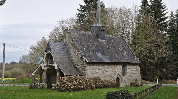 web2-chapelle-sainte-anne-a-meneac-pymouss-wikipedia-cc-by-sa-40
