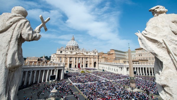 SAINT PETER'S SQUARE