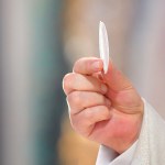 Pourquoi n’y a-t-il pas de femmes prêtres dans l’Église catholique ?
