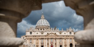 Comment garder la foi quand l’Église est frappée par de graves scandales ?