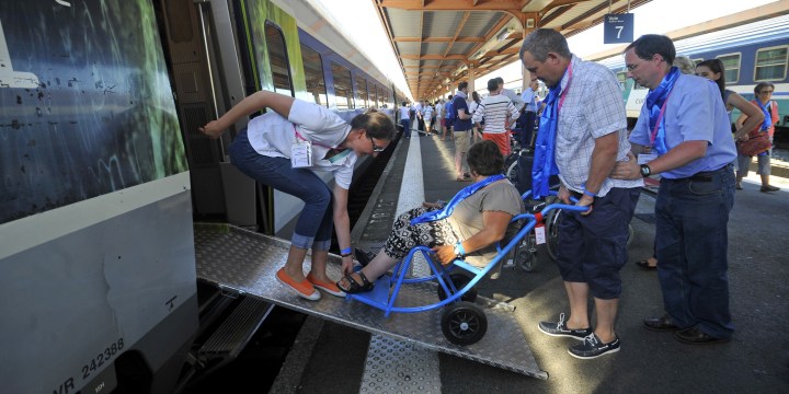 TRAIN LOURDES