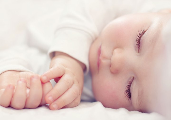 Les Bebes Doivent Ils Dormir Sur Le Dos Ou Le Ventre La Derniere Recommandation Officielle Les Bebes Doivent Ils Dormir Sur Le Dos Ou Le Ventre La Derniere Recommandation Officielle
