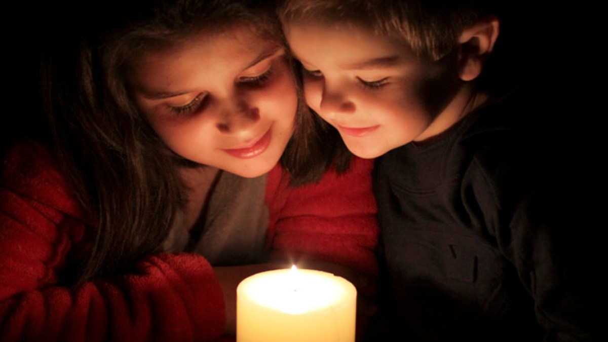 PRAYING CHILDREN