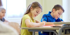 Non, ni Charlemagne, ni Jules Ferry ne sont les inventeurs de l’école