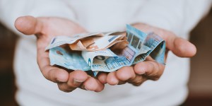 L’argent empêche-t-il d’être sauvé ?