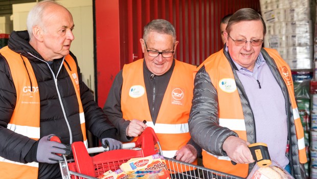 BANQUE ALIMENTAIRE; GILERTS; ORANGES; FOOD; HELP; FQ01