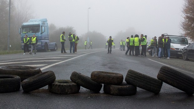 YELLOW VESTS