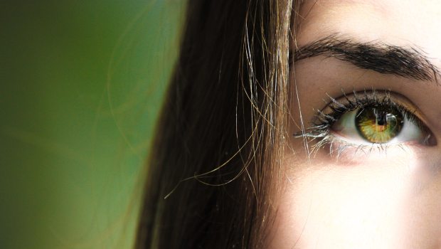 WOMAN EYE