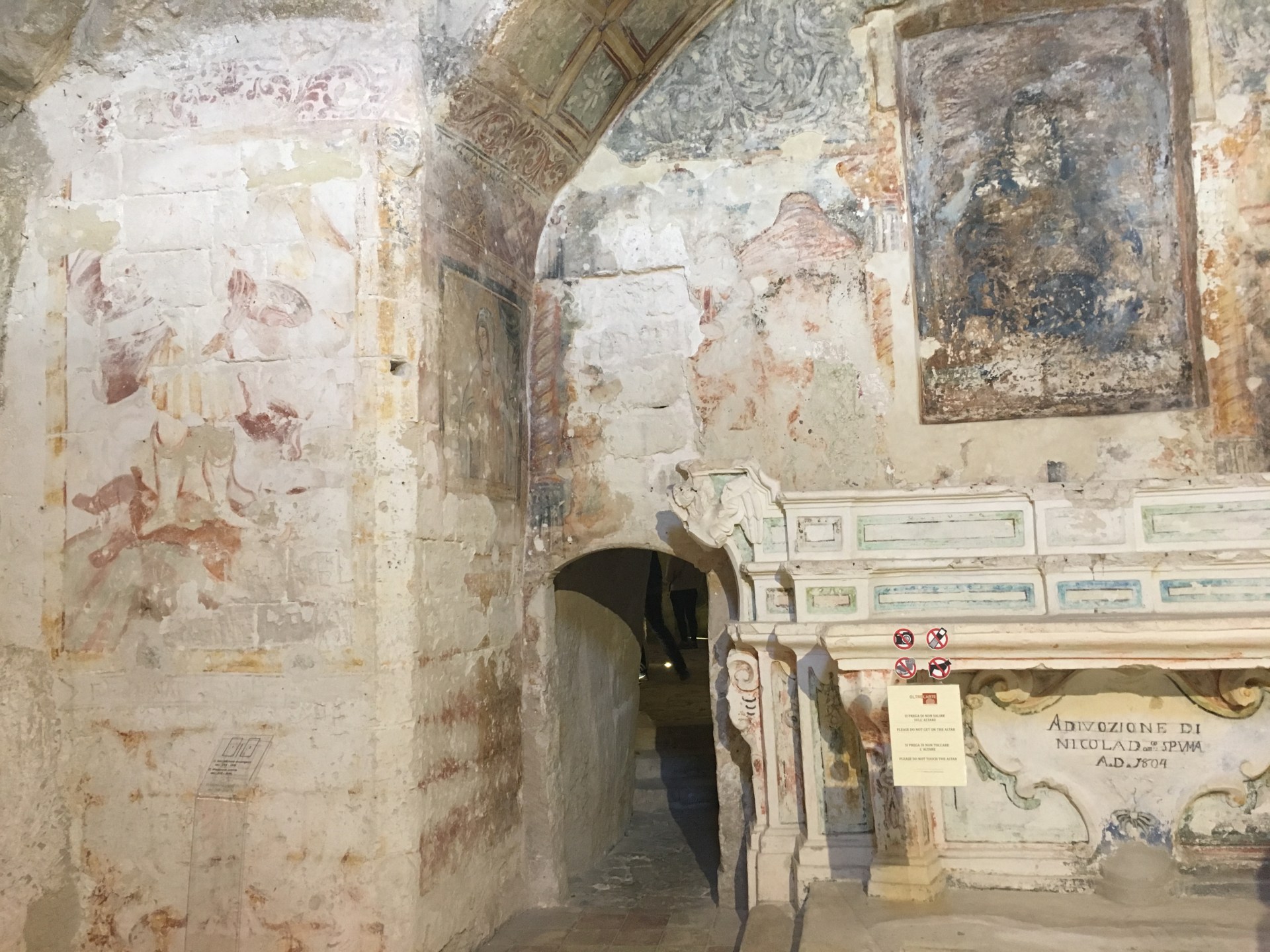 l_église_rupestre_de_santa_maria_de_idris_(c_b_divry)