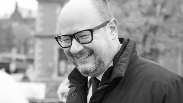 PAWEŁ ADAMOWICZ NIE ŻYJE