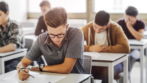 JAK POMÓC WYBRAĆ SZKOŁĘ