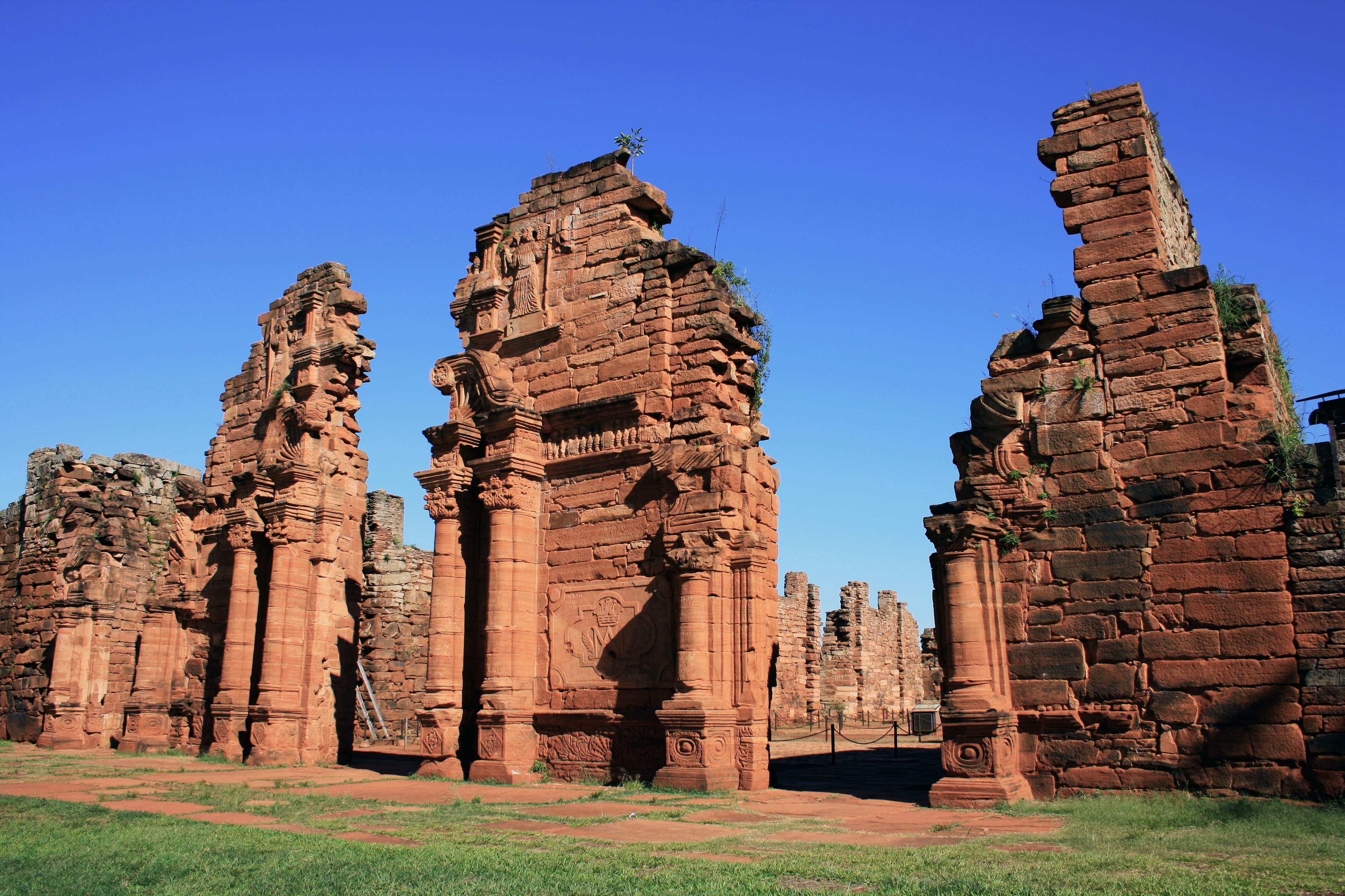 RUINES; PARAGUAY; MISSIONNAIRES