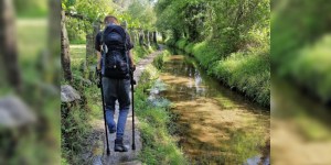 Il a fait le chemin de Saint-Jacques-de-Compostelle sur une jambe