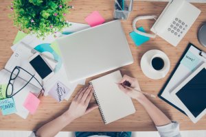 Le décalogue de la sérénité, de précieux conseils de vie : planifier son travail