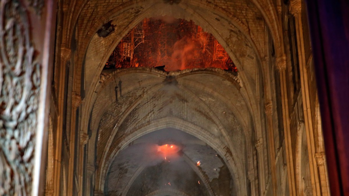 Interieur de Notre Dame