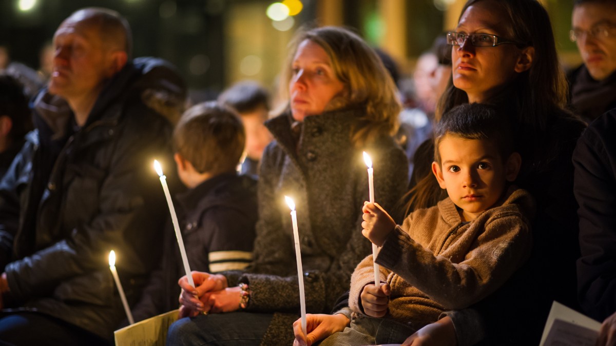 familles à la messe